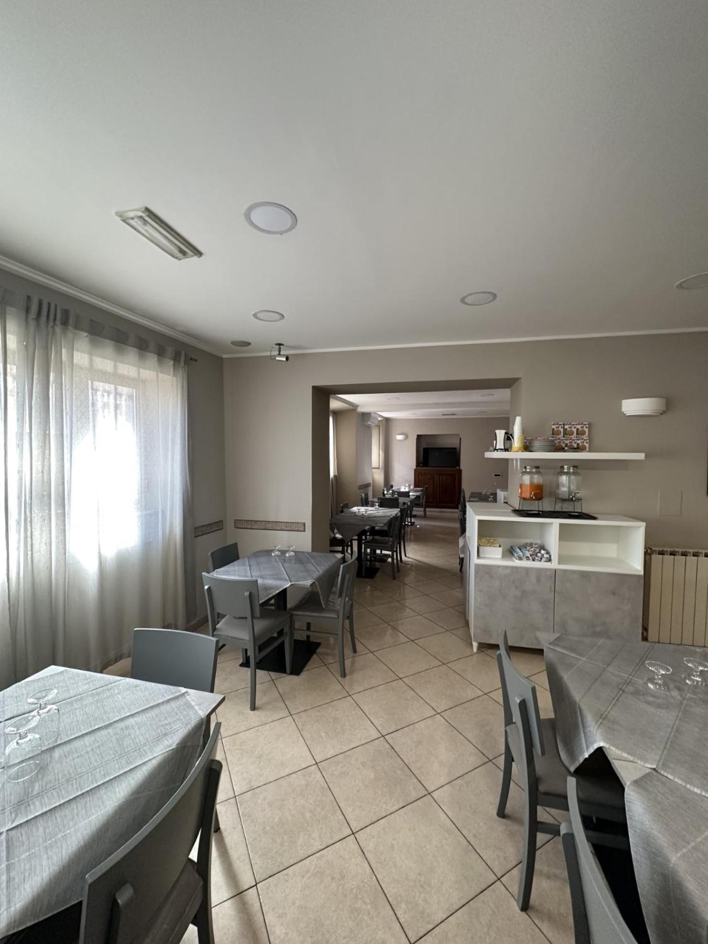 Hotel Le Rose Tivoli Terme Kültér fotó