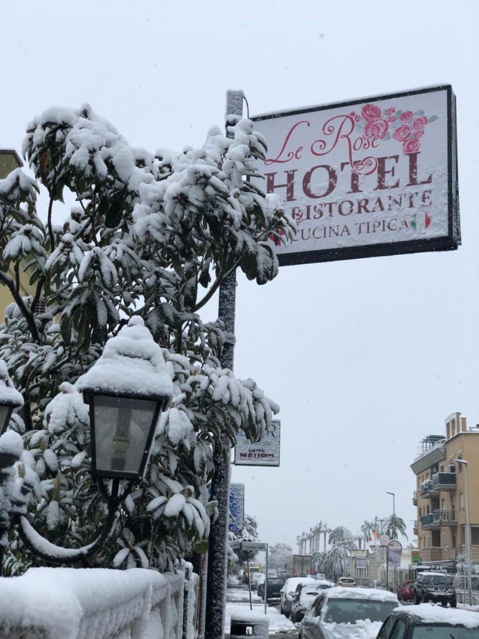 Hotel Le Rose Tivoli Terme Kültér fotó